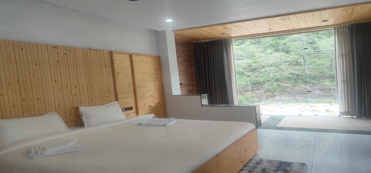 Luxury Couple Room